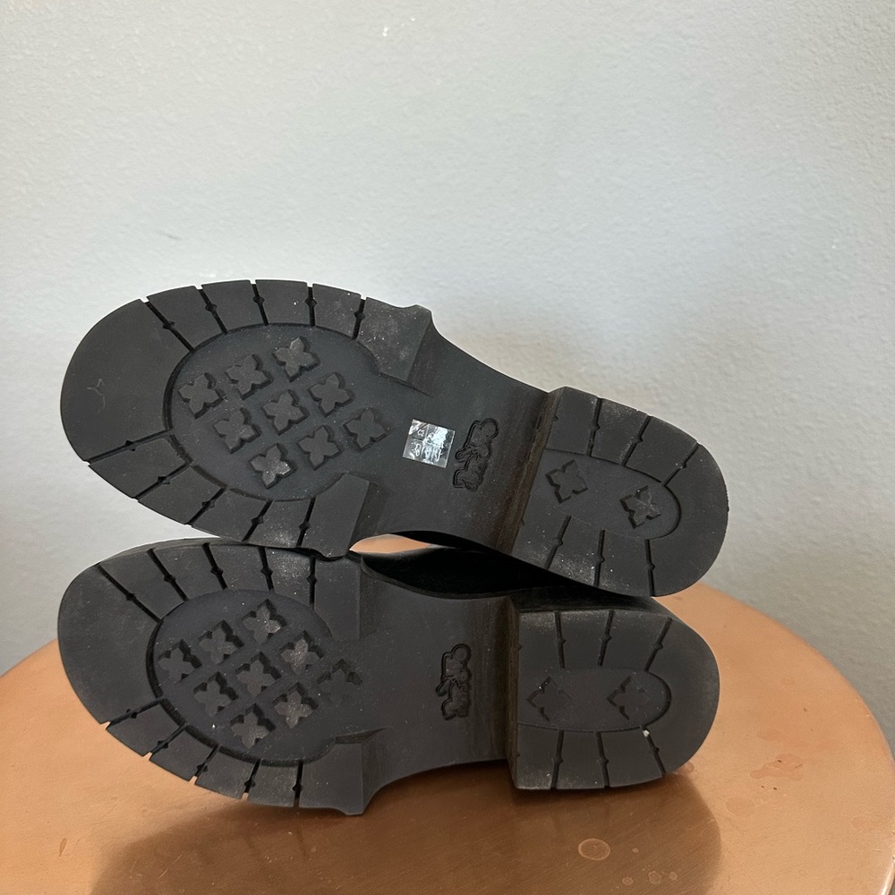 Coach Linden Leather Chelsea Boots - Picture 8 of 8